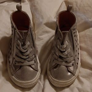 Wonder nation size 4 kids shoes